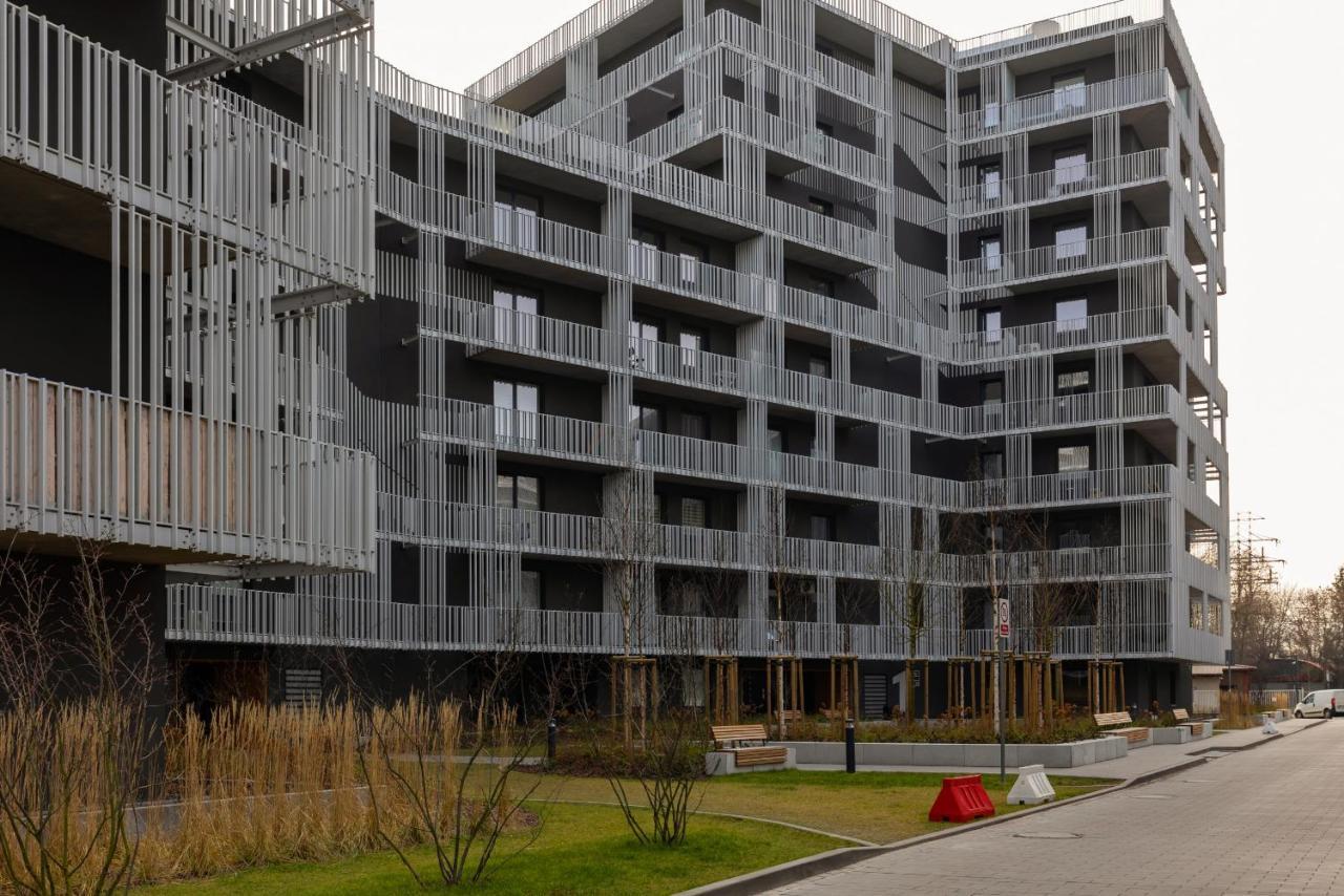 Stacja Wola Apartments With Parking By Noclegi Renters Varsovie Extérieur photo