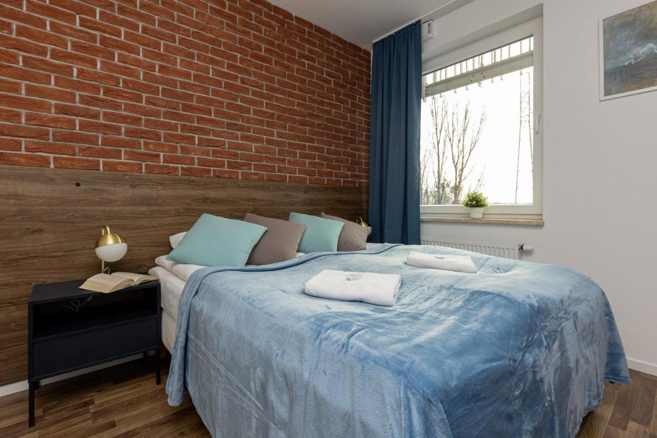 Stacja Wola Apartments With Parking By Noclegi Renters Varsovie Extérieur photo