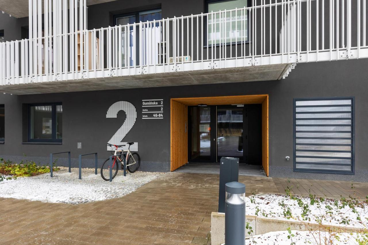 Stacja Wola Apartments With Parking By Noclegi Renters Varsovie Extérieur photo
